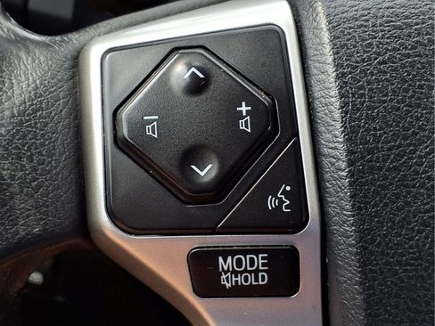 Used 2018 Toyota Tundra Limited w/ Limited Premium Package AWD/4WD image 25