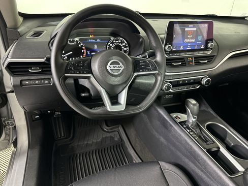 Used 2022 Nissan Altima 2.5 SV image 57