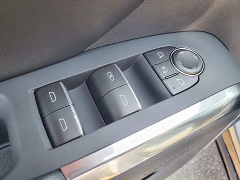 New 2026 Chevrolet Traverse High Country w/ LPO, Floor Liner Package FWD image 23