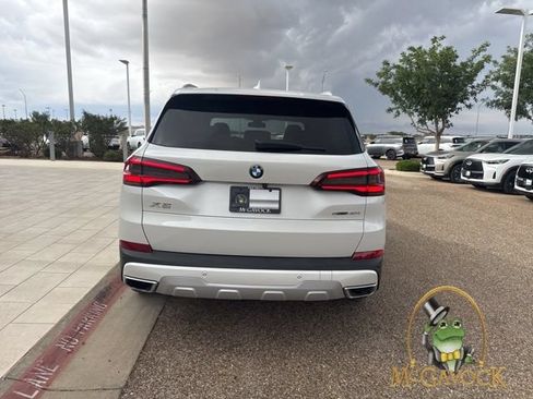 Used 2022 BMW X5 sDrive40i w/ Premium Package RWD image 6