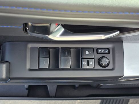 Used 2022 Toyota Tundra Platinum w/ Advanced Package image 15