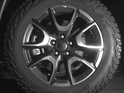 Used 2025 Jeep Compass Trailhawk image 12