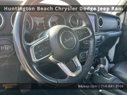 Used 2021 Jeep Gladiator Overland image 9