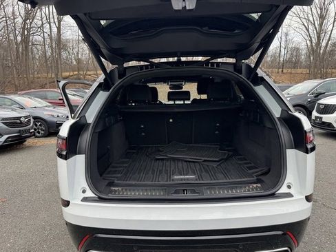 Used 2023 Land Rover Range Rover Velar R-Dynamic S image 18