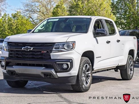 Used 2024 Chevrolet Colorado Z71 w/ Z71 Convenience Package 2 AWD/4WD image 15