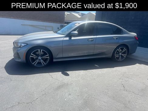 Used 2023 BMW 330i Sedan w/ Premium Package RWD image 2