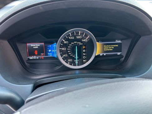 Used 2015 Ford Explorer XLT w/ Equipment Group 202A image 26