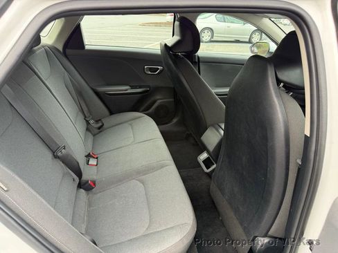 Used 2025 Kia K4 FWD image 14