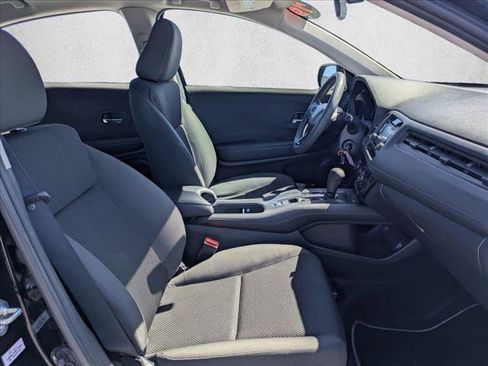 Used 2019 Honda HR-V LX image 19