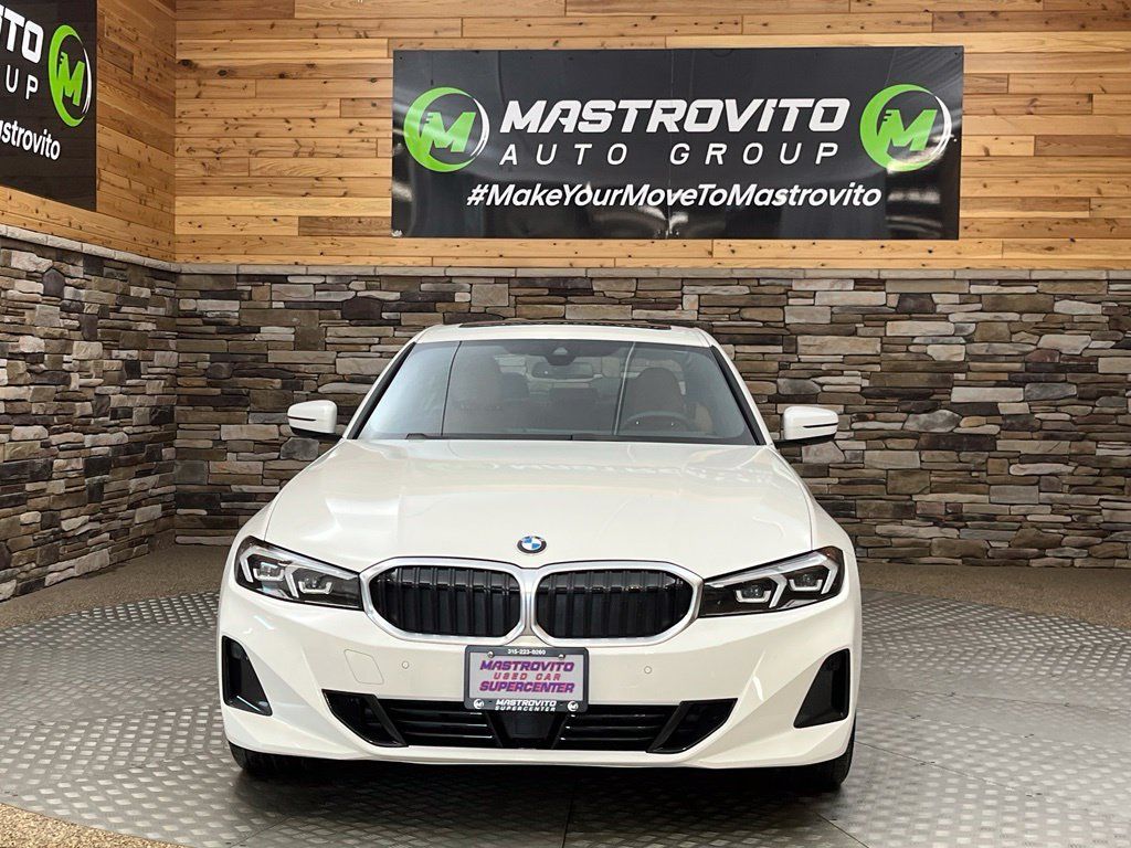 Used 2026 BMW 330i xDrive Sedan AWD/4WD image 4