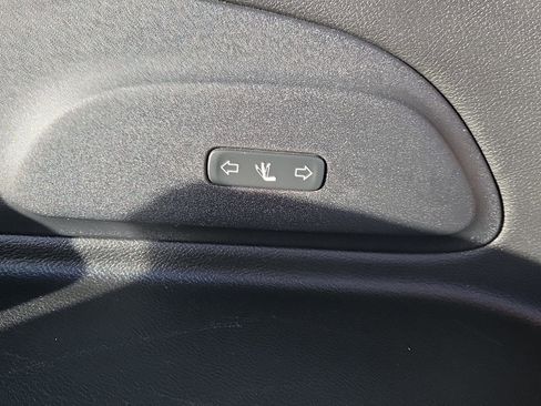 Used 2021 Chrysler Pacifica Pinnacle image 59