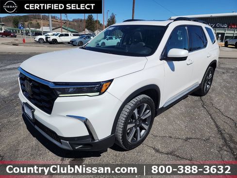 Used 2023 Honda Pilot Elite image 4