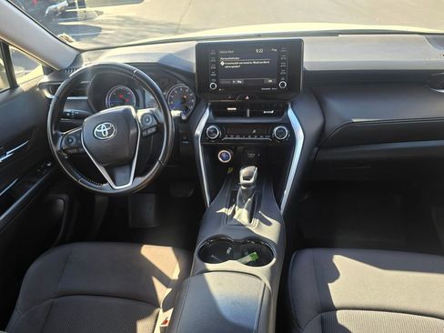 Used 2021 Toyota Venza LE AWD/4WD image 15