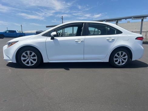Used 2023 Toyota Corolla LE FWD image 8