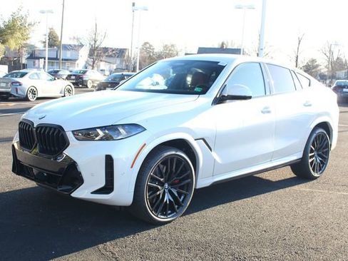 New 2026 BMW X6 xDrive40i image 3