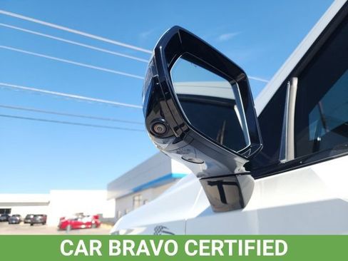 Certified 2023 Chevrolet Suburban RST w/ Luxury Package AWD/4WD image 12
