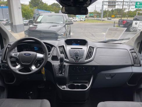 Used 2019 Ford Transit 350 XLT image 27