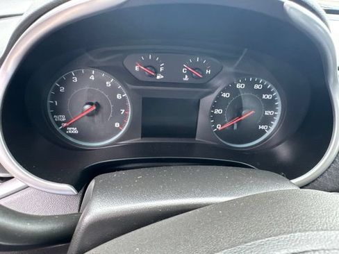Used 2025 Chevrolet Malibu LT FWD image 13