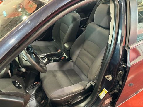 Used 2015 Chevrolet Cruze LT w/ Sun And Sound Package image 13