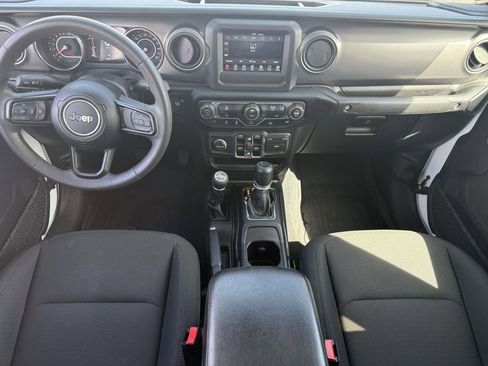 Used 2023 Jeep Gladiator Sport image 25