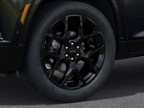 New 2026 Chevrolet Traverse RS w/ LPO, Floor Liner Package AWD/4WD image 9