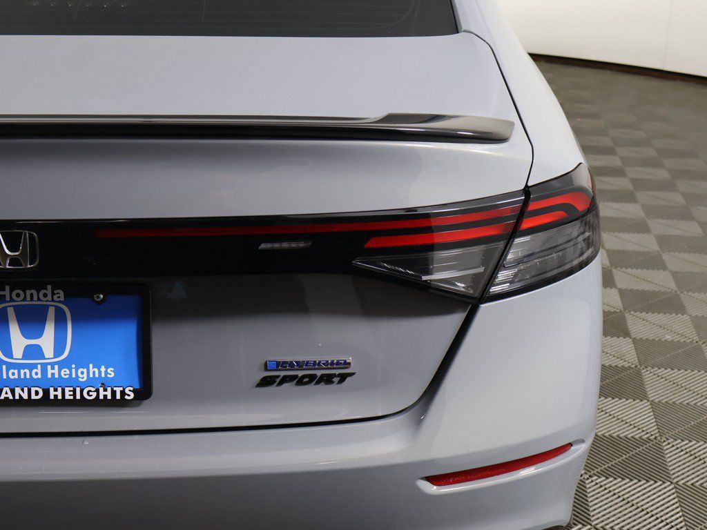 Used 2024 Honda Accord Sport image 16