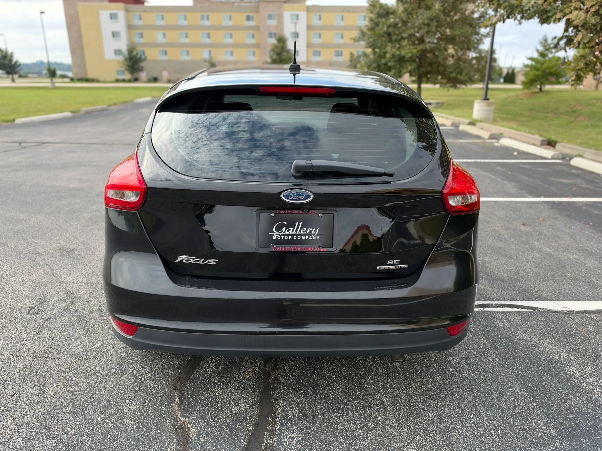 Used 2016 Ford Focus SE FWD image 4
