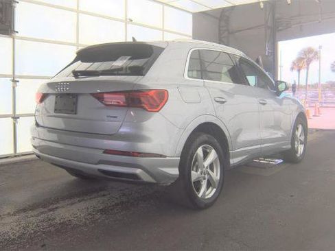 Used 2020 Audi Q3 2.0T Premium w/ Convenience Package AWD/4WD image 2