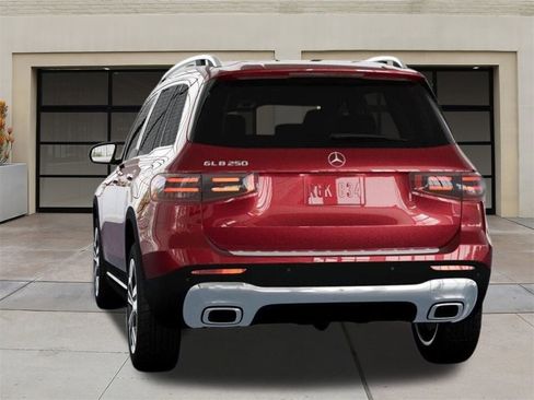 New 2025 Mercedes-Benz GLB 250 image 37