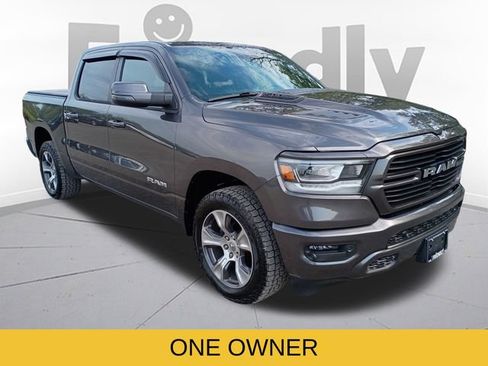 Used 2024 RAM 1500 Laramie AWD/4WD image 3