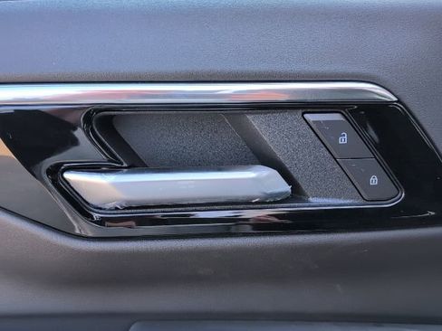 New 2026 Chevrolet Tahoe LS image 16