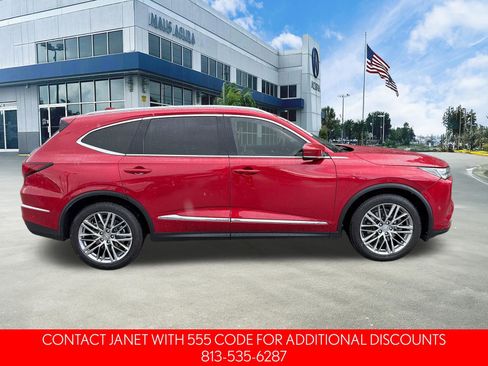 Used 2023 Acura MDX SH-AWD w/ Advance Package image 3