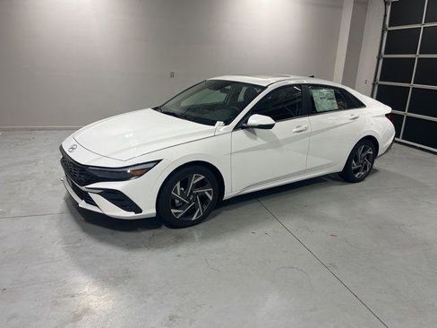 New 2026 Hyundai Elantra Limited w/ Cargo Package image 3