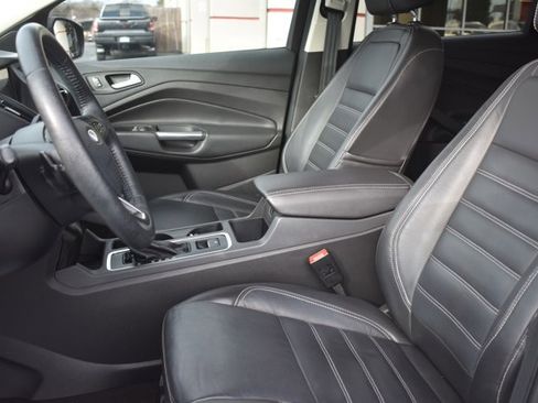 Used 2017 Ford Escape Titanium image 15