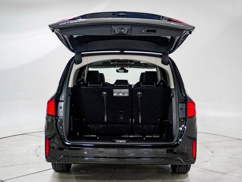 Certified 2026 Honda Odyssey Elite image 8