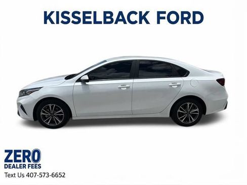Used 2023 Kia Forte LXS w/ LXS Technology Package FWD image 7