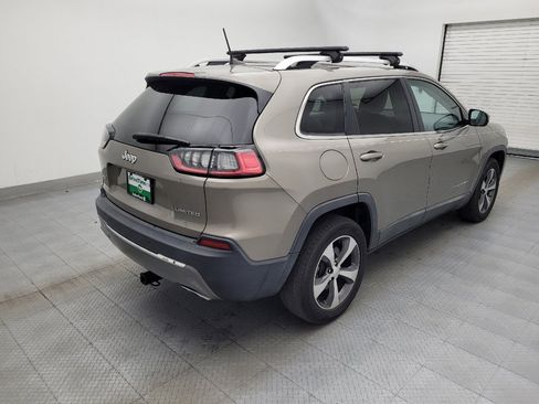 Used 2019 Jeep Cherokee Limited image 9