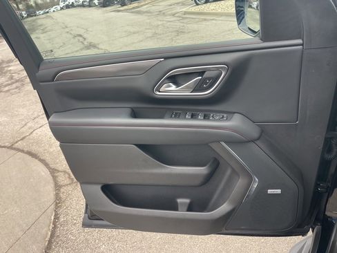 Used 2021 Chevrolet Tahoe RST w/ Luxury Package image 37