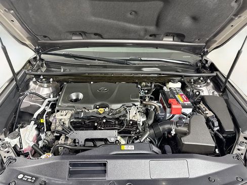 Certified 2020 Toyota Camry SE FWD image 30