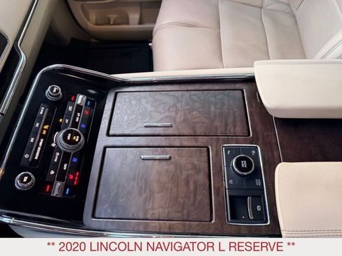 Used 2020 Lincoln Navigator L Reserve w/ Luxury Package image 31