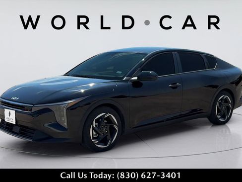 Certified 2025 Kia K4 EX FWD image 7