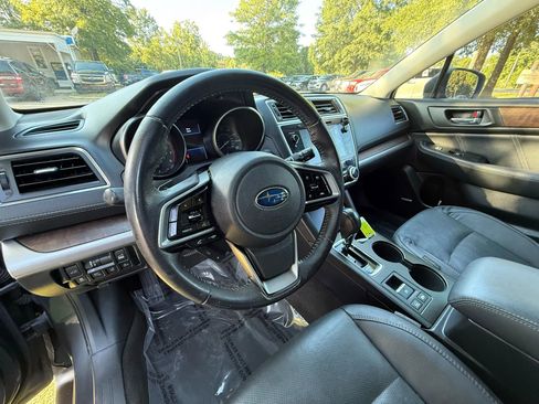 Used 2018 Subaru Outback 3.6R Limited image 10