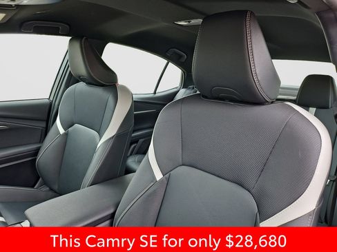 Used 2025 Toyota Camry SE FWD image 23