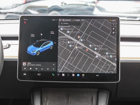 Used 2021 Tesla Model 3 Standard Range Plus image 18