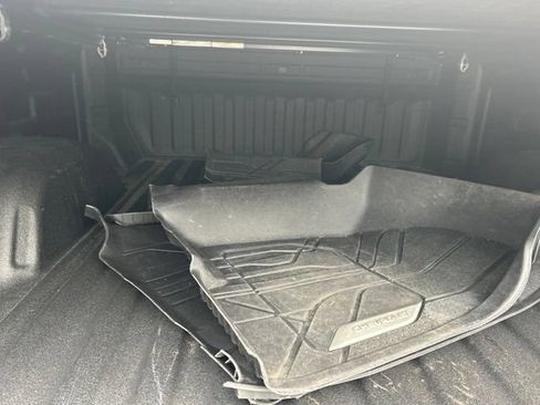 Used 2025 Chevrolet Silverado 1500 Custom w/ LPO, Dark Essentials Package AWD/4WD image 10
