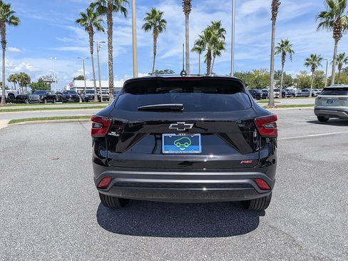Certified 2026 Chevrolet Trax RS w/ Driver Confidence Package FWD image 4