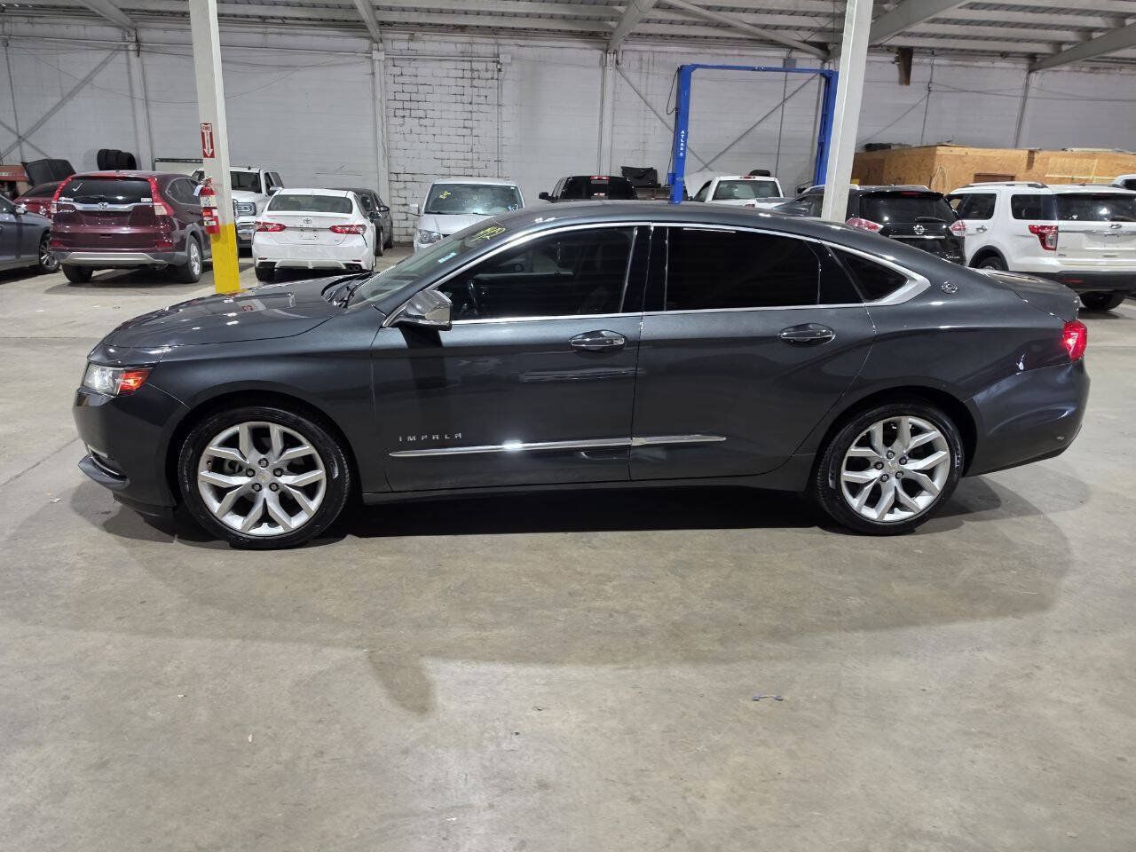 Used 2018 Chevrolet Impala Premier FWD image 4