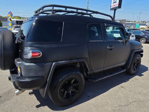 Used 2007 Toyota FJ Cruiser 4WD image 71