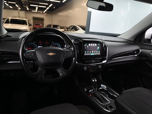 Used 2018 Chevrolet Traverse LT image 25