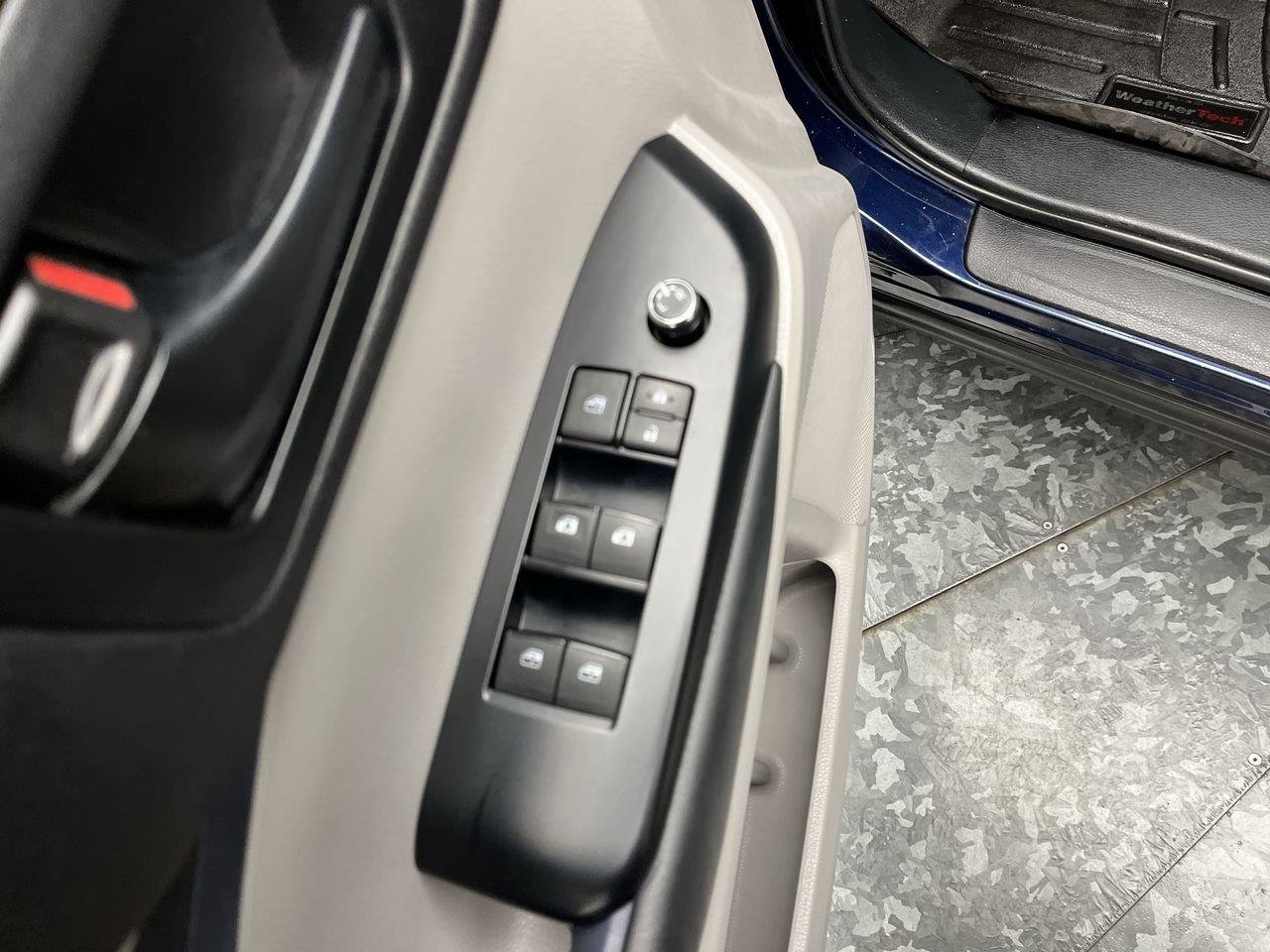 Used 2014 Toyota Highlander Plus AWD/4WD image 7